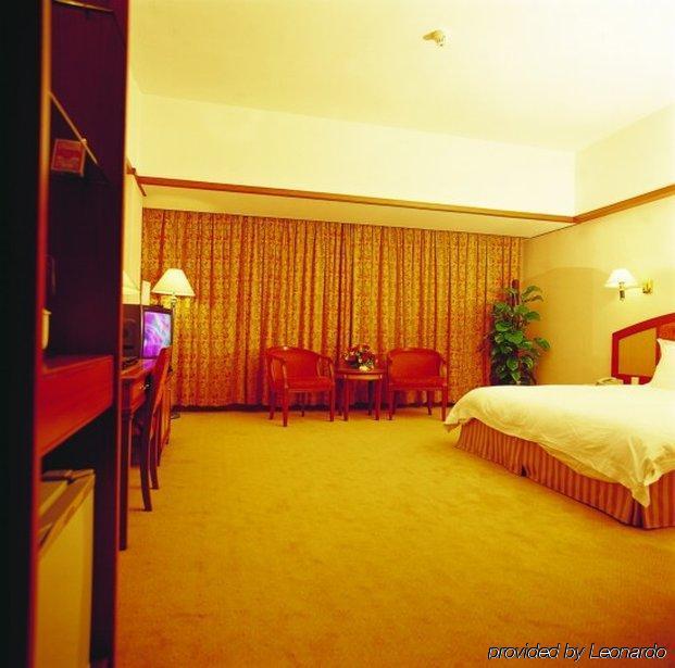 Sun City Hotel Guangzhou Room photo