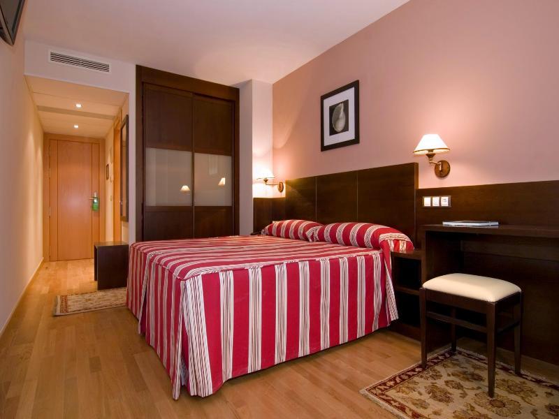 Hotel Castro Real Oviedo Room photo