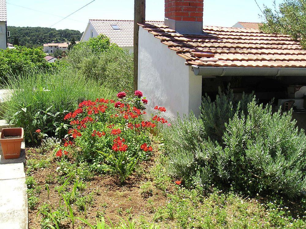 Apartments Teo Hvar Town Exterior photo