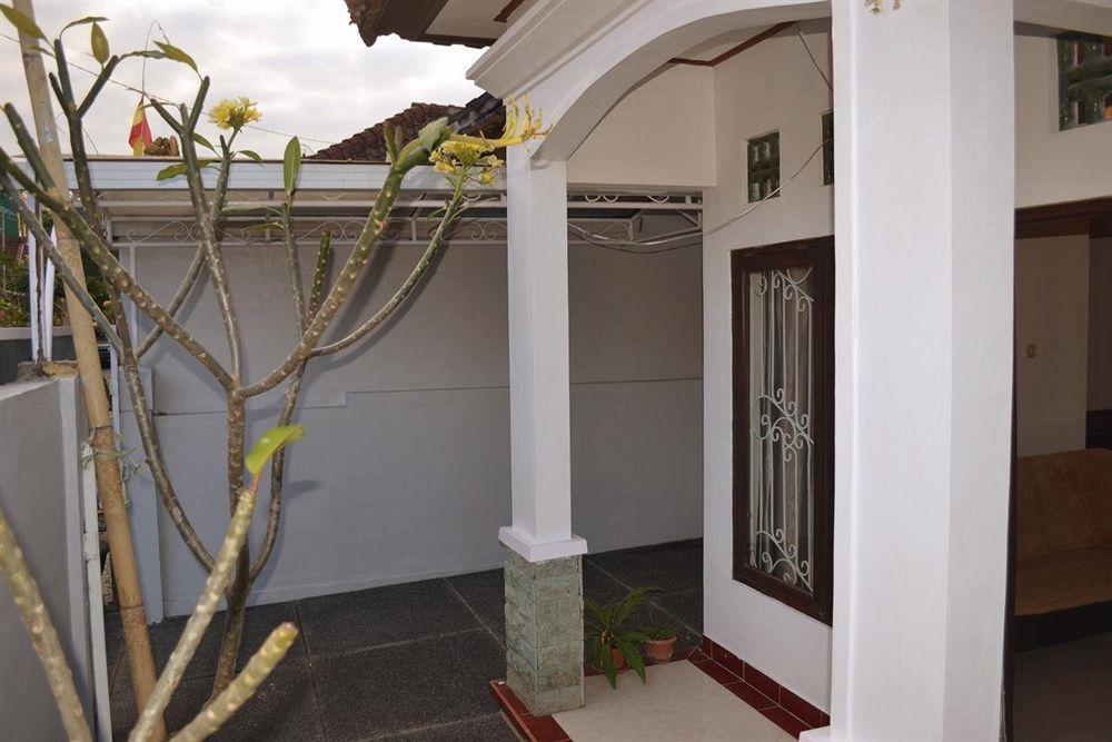 Kirana Homestay Bali Exterior photo
