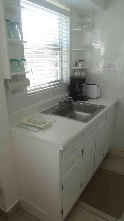 Robindale Suites Fort Lauderdale Room photo