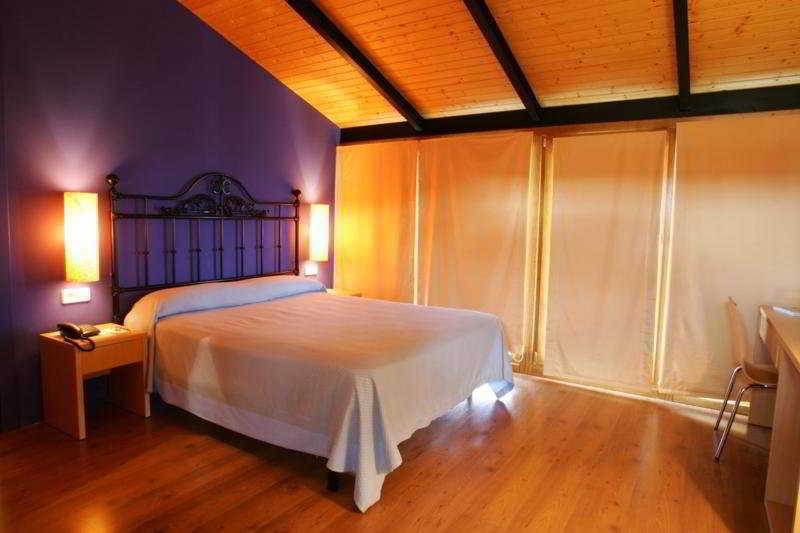 Hotel Triskel Sos del Rey Catolico Room photo