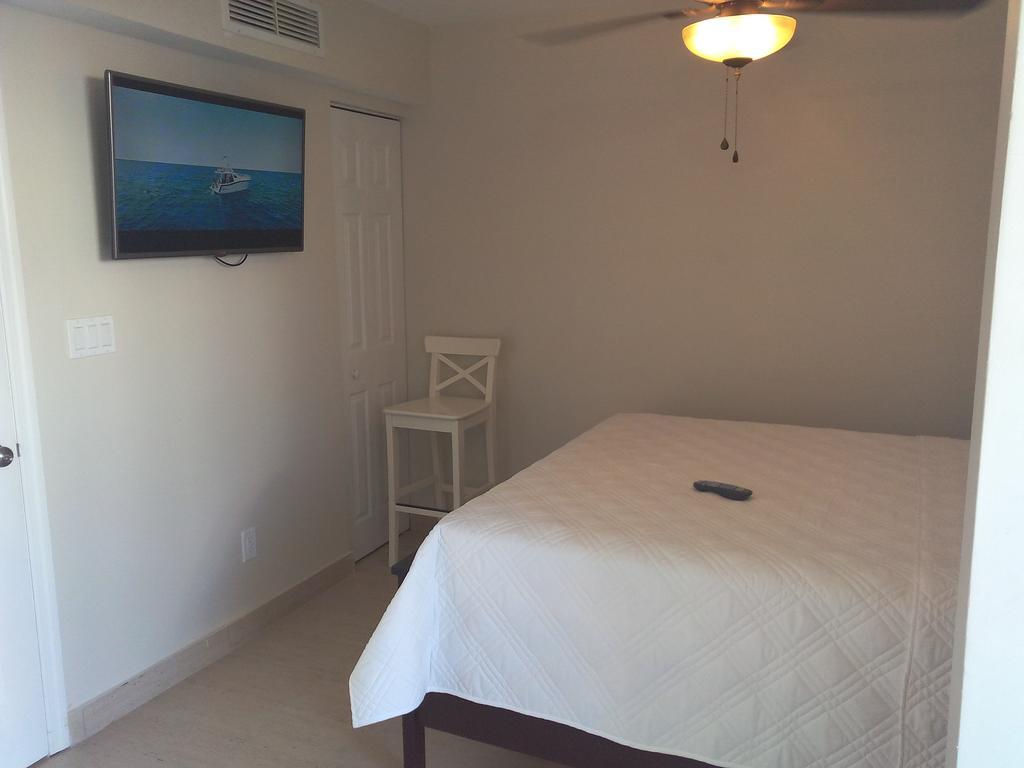 Island Club Hotel Grace Bay Room photo