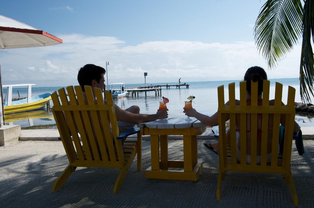 Tropical Paradise Caye Caulker Exterior photo