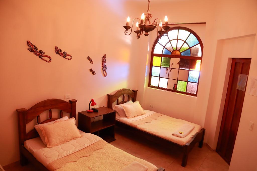 Tip Top Hostel Bogota Room photo