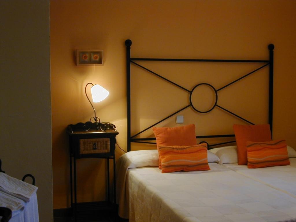Hotel & Spa Manantial Del Chorro Navafria Room photo