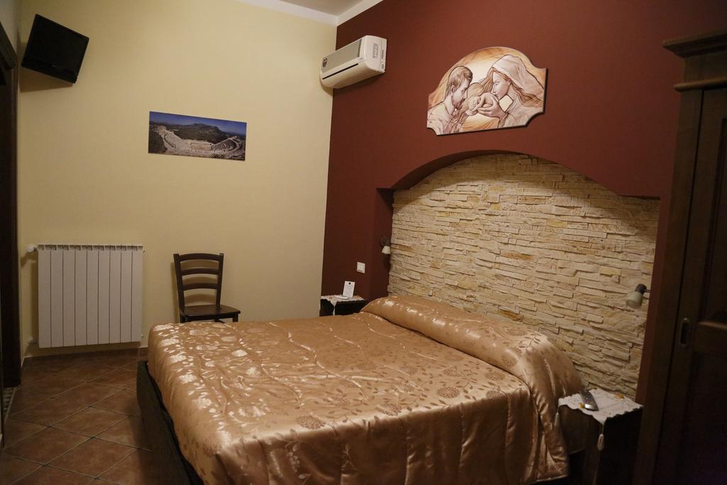 Il Quadrifoglio Bed & Breakfast Trapani Exterior photo