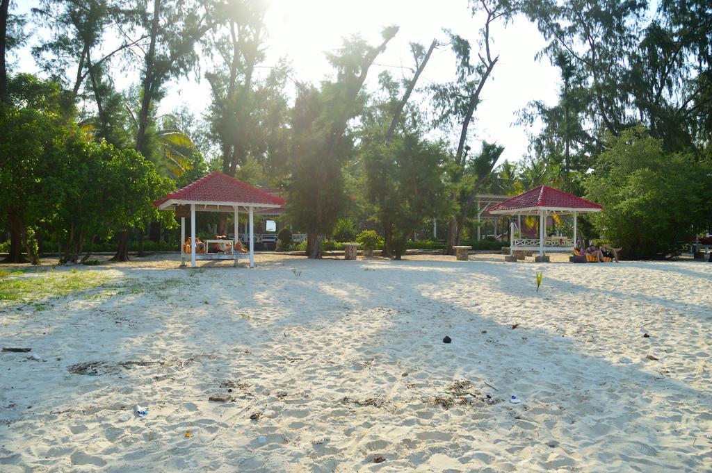 Gazebo Meno Hotel Gili Meno Exterior photo