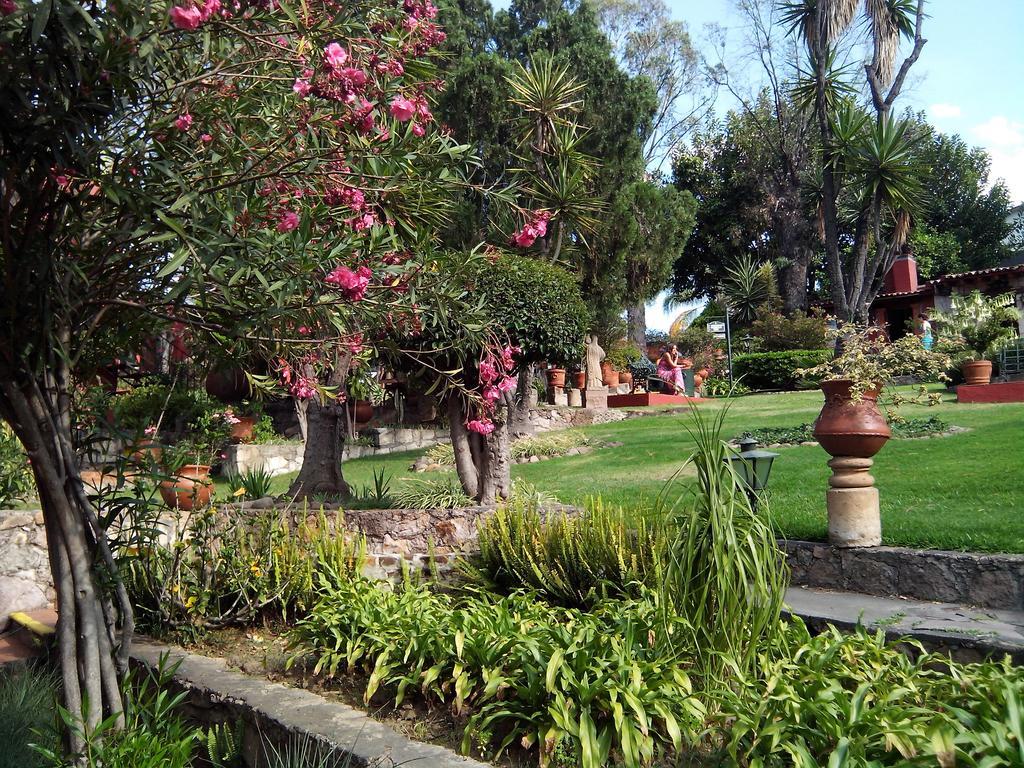 Villa San Jose Hotel & Suites Morelia Exterior photo