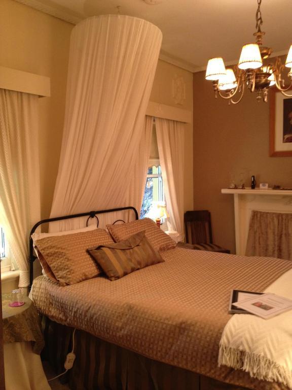 Woodford Of Leura Hotel Room photo