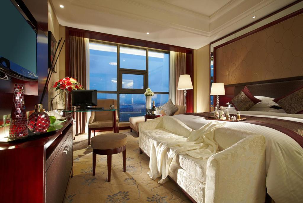 Landison Plaza Hotel Cixi Room photo
