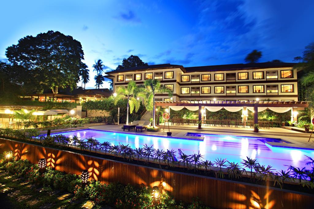 Hotel Tropika Davao Exterior photo