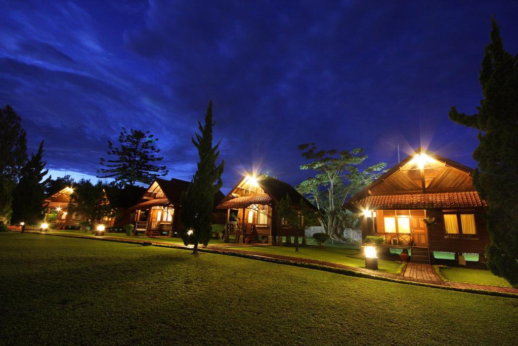 Citra Cikopo Hotel & Family Cottages Puncak Exterior photo