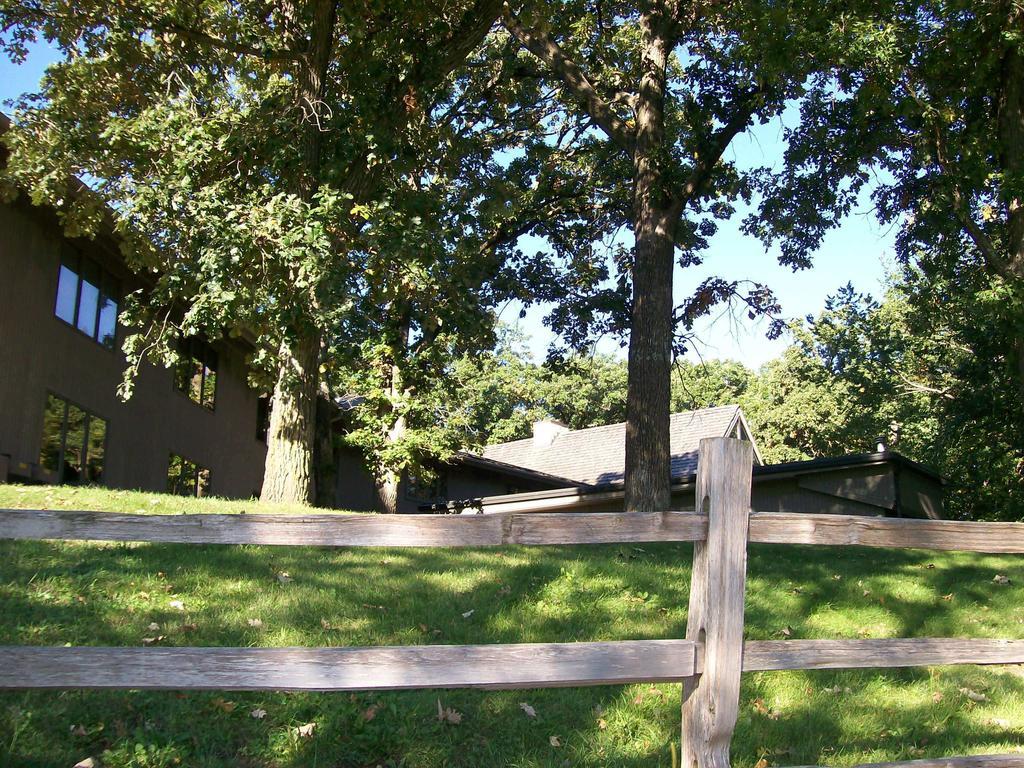 The Lodge Resort Hotel Forest City Exterior photo