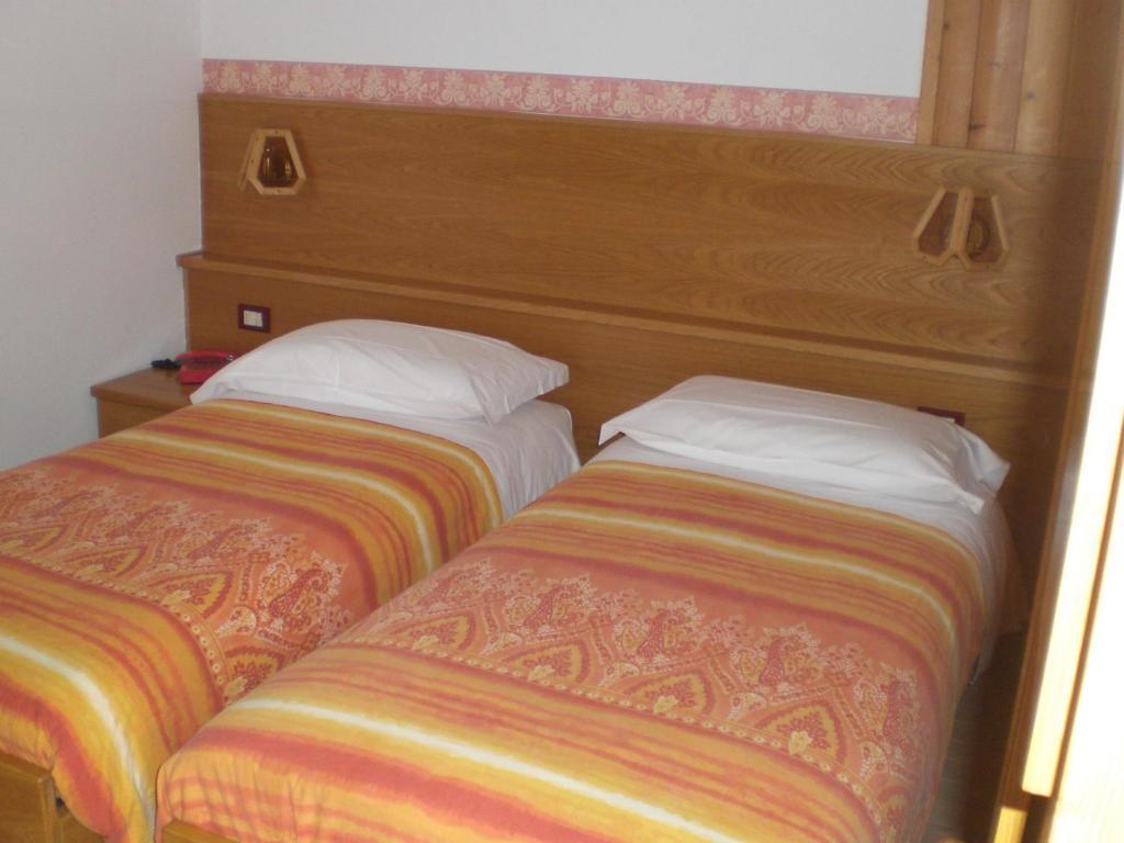 Hotel Edelweiss Passo del Tonale Room photo