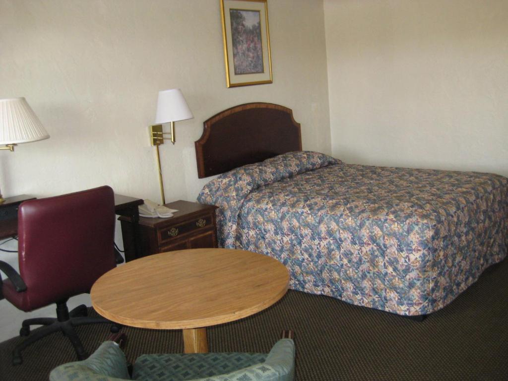 El Capitan Motel Gallup Room photo