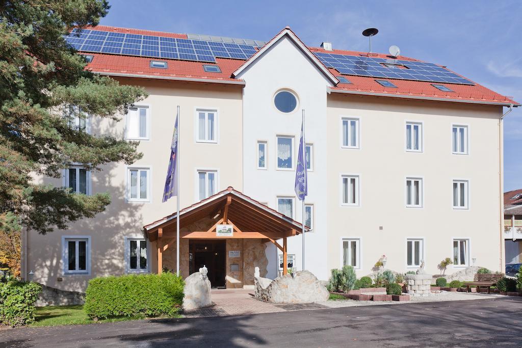 Resort Hotel Seebauer Gut Wildbad Wemding Exterior photo