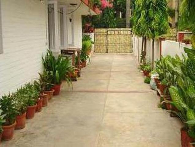 1 Bedroom Bed & Breakfast In Jangpura Extention, New Delhi Exterior photo