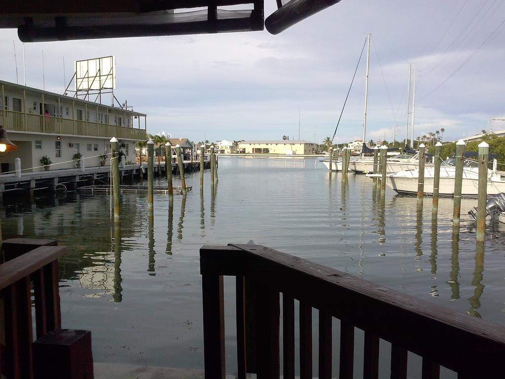 Smugglers Cove Resort And Marina Islamorada Exterior photo