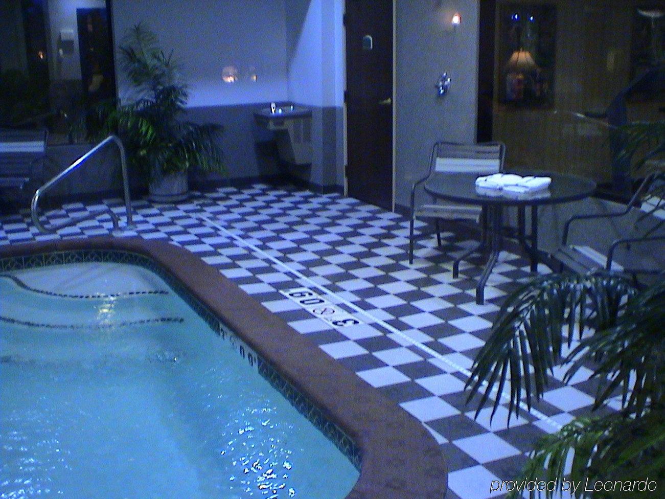 Holiday Inn Express Marshall, An Ihg Hotel Exterior photo
