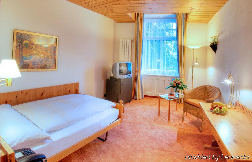 Sunstar Hotel Flims Room photo
