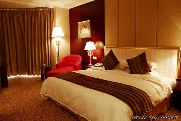 Foshan Panorama Hotel Room photo