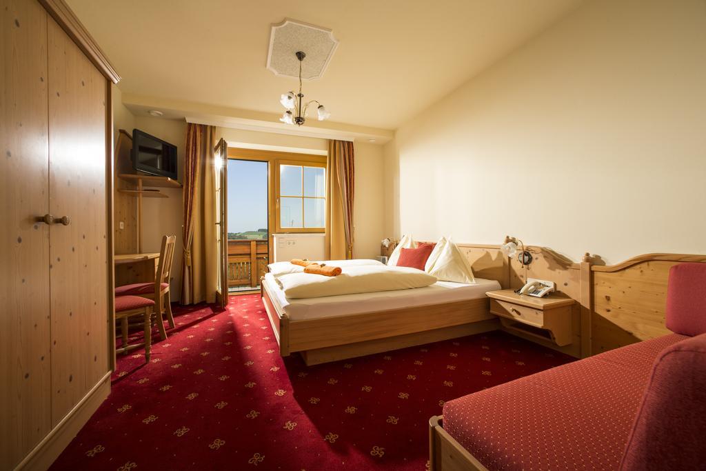 Hotel Panoramahof Loipersdorf Jennersdorf Room photo