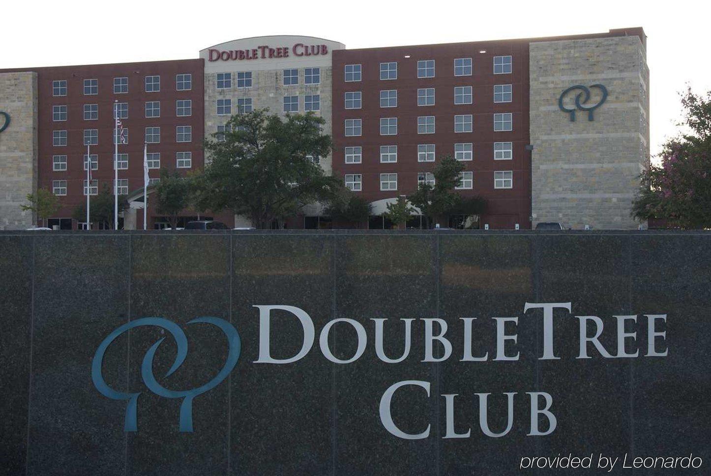 Doubletree By Hilton Dallas-Farmers Branch Exterior photo