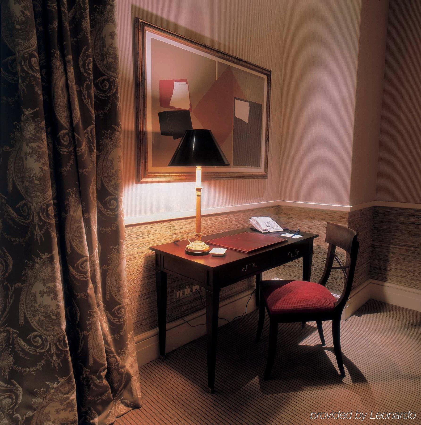 Adler Hotel Madrid Room photo