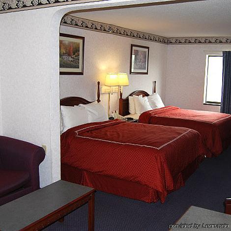 Comfort Suites Columbus East Room photo