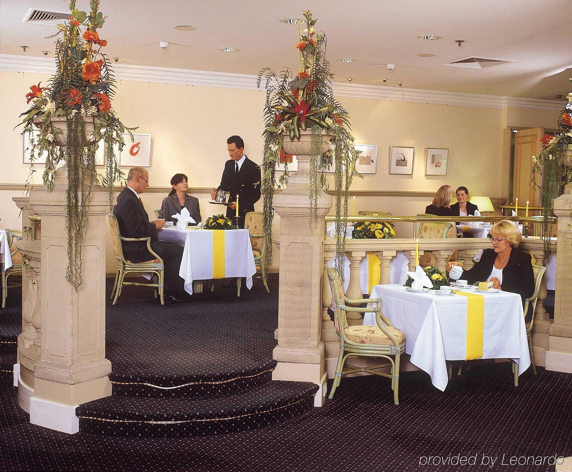 Maritim Grand Hotel Hannover Restaurant photo
