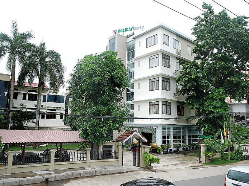 Holiday Hotel Yangon Exterior photo