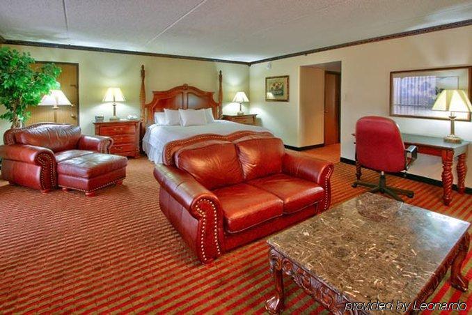 Mcm Elegante Hotel Odessa Room photo