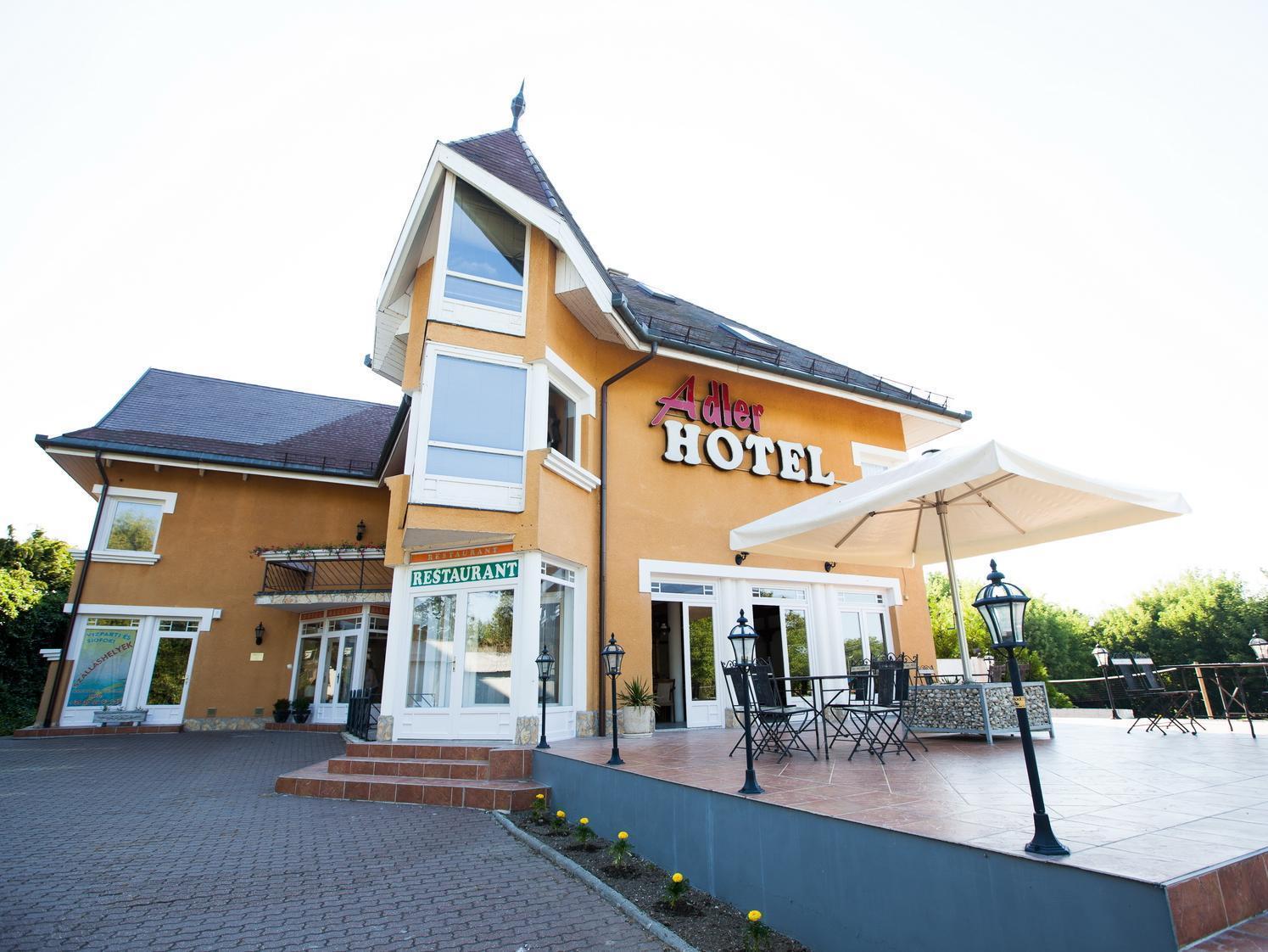 Adler Hotel Siofok Exterior photo