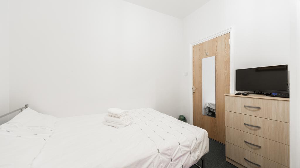 Wembley Central Rooms Harrow on the Hill Room photo