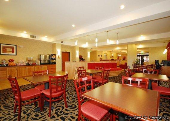 Comfort Suites Wenatchee Gateway Restaurant photo
