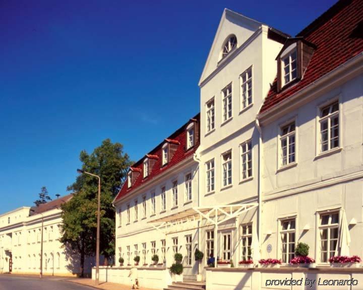 Hotel "Friedrich-Franz-Palais" Bad Doberan Exterior photo