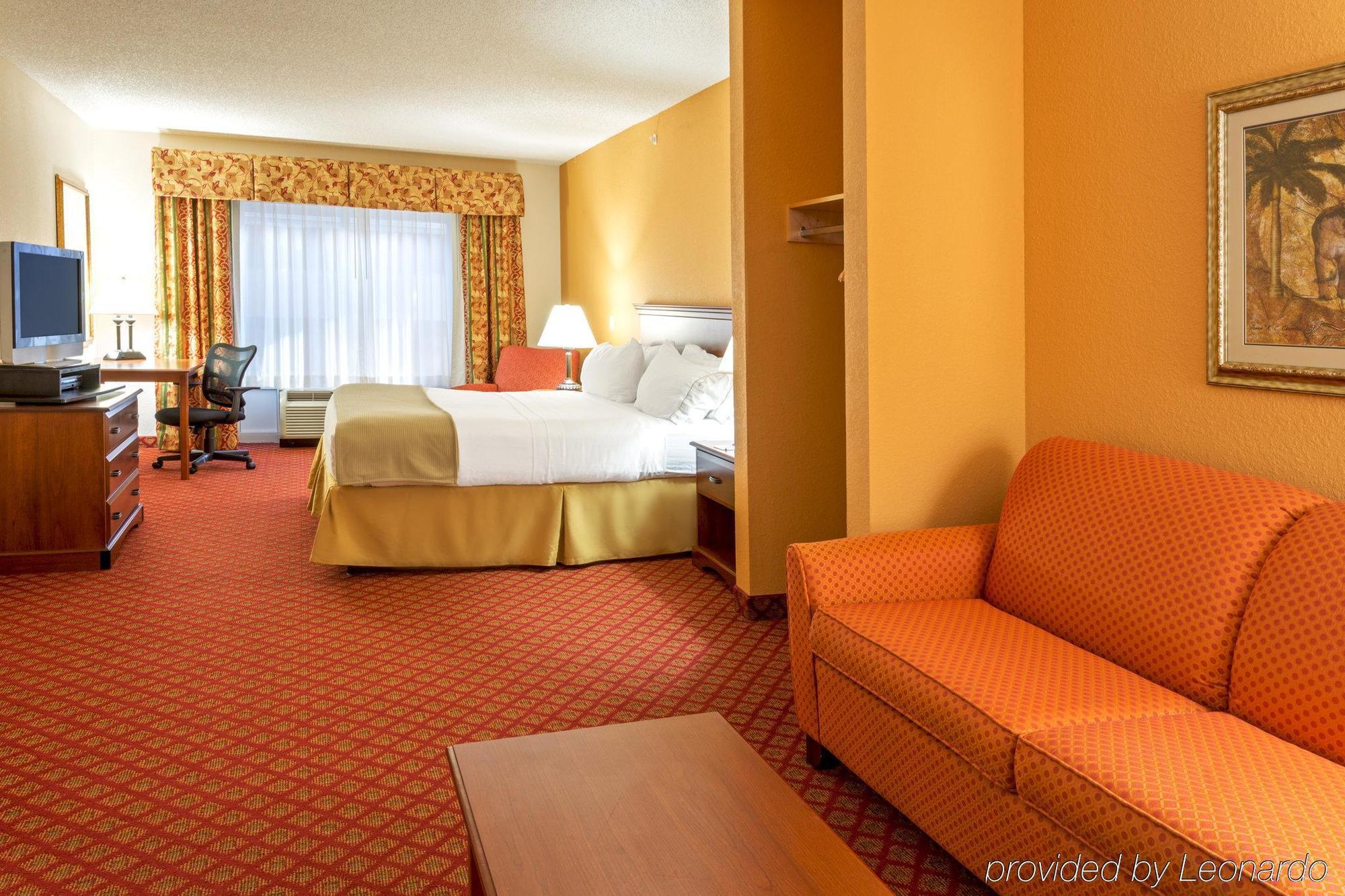 Holiday Inn Express Silver Springs - Ocala, An Ihg Hotel Exterior photo