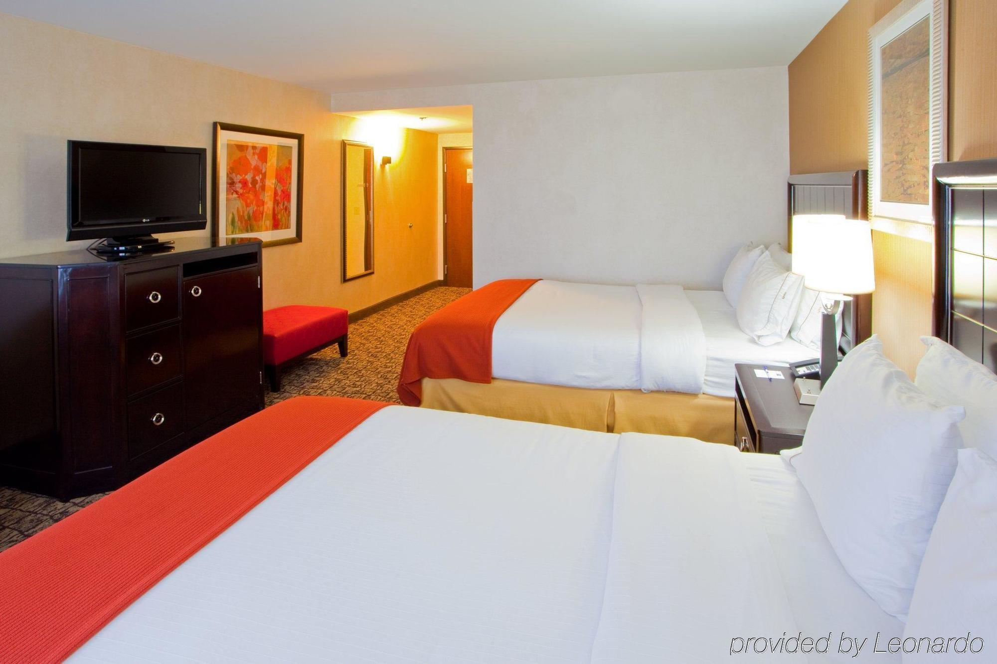 Holiday Inn Express & Suites Columbia - East Elkridge, Jessup An Ihg Hotel Room photo