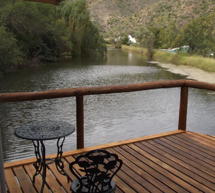 Old Mill Lodge, Seasonal Working Ostrich Farm & Restaurant, Oudtshoorn Exterior photo