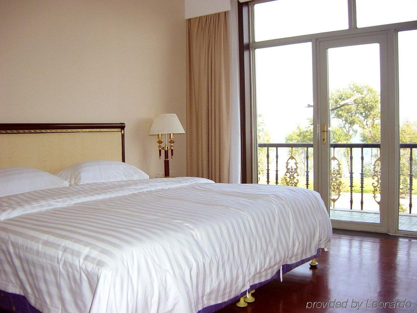 Gloria Holiday Villas Qinhuangdao Room photo