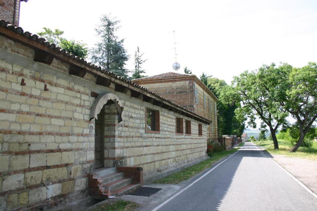 Castello Di Uviglie Villa Rosignano Monferrato Exterior photo