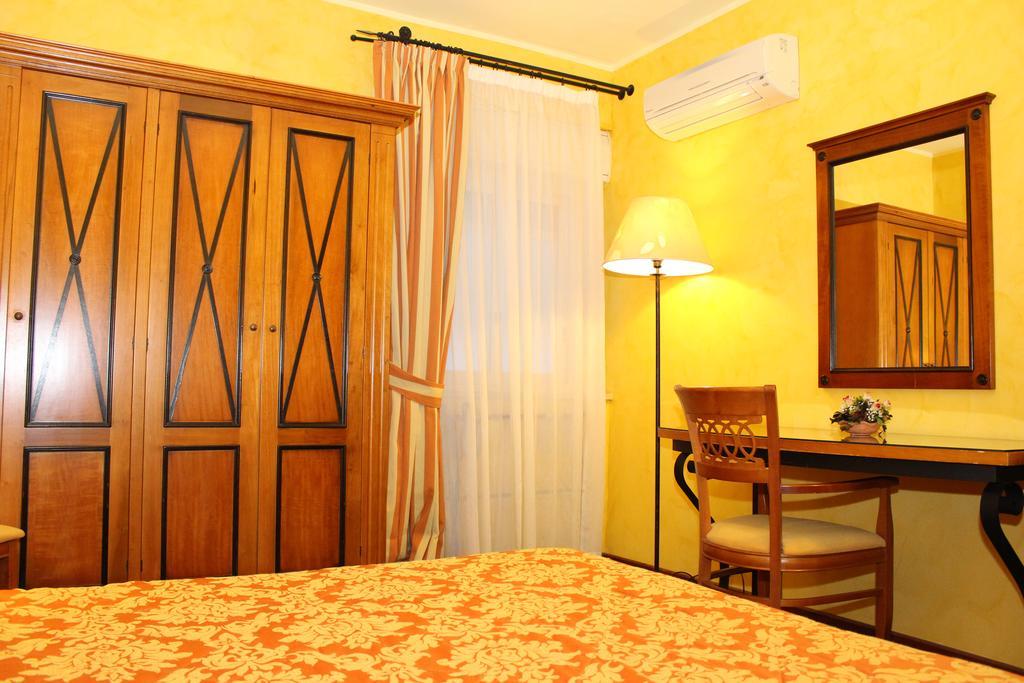 Hotel Florio Opera Palermo Central Room photo