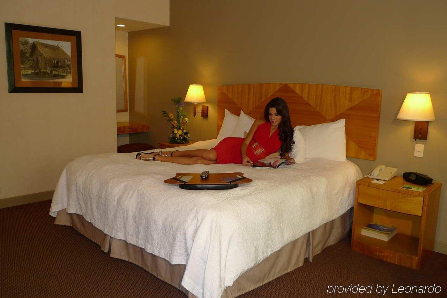 Hampton Inn By Hilton Guayaquil-Downtown Room photo