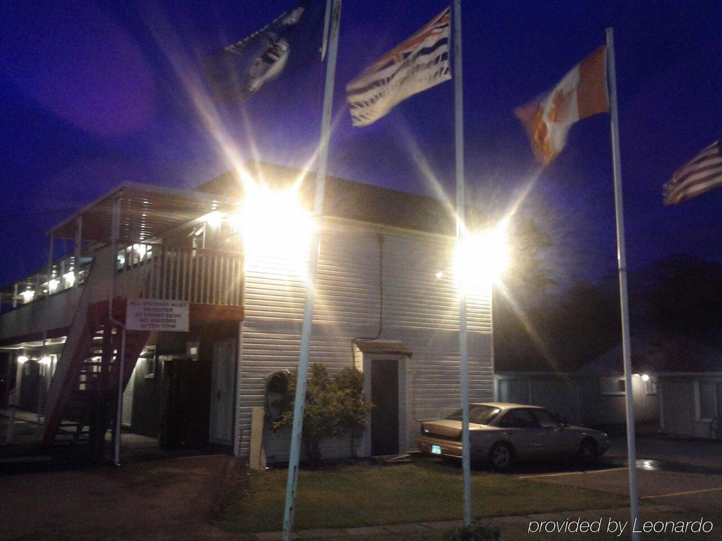 Intercity Motel Burnaby Exterior photo