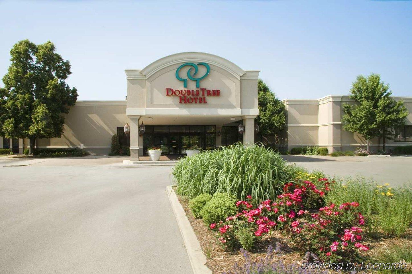 Doubletree By Hilton Chicago/Alsip Hotel Exterior photo