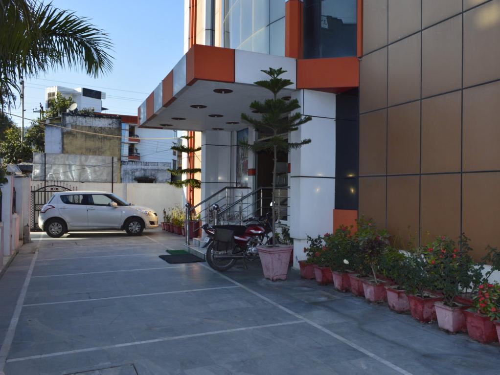 Hotel Sharma Palace Haridwar Exterior photo