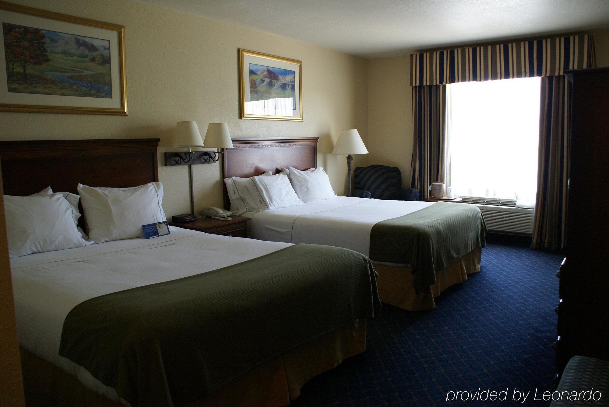 Holiday Inn Express Hotels & Suites Mountain Home, An Ihg Hotel Room photo