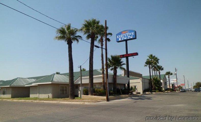 Econo Lodge Del Rio Exterior photo