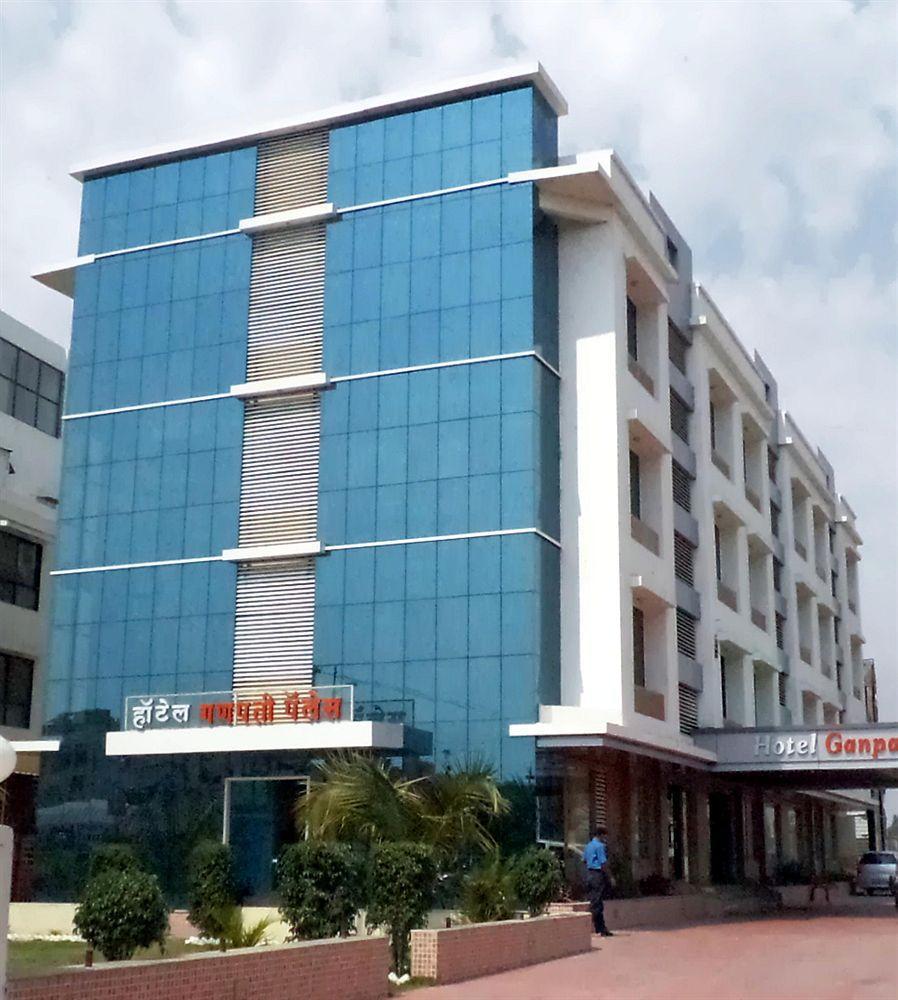 Hotel Ganpati Palace By Wb Economy Shirdi Exterior photo